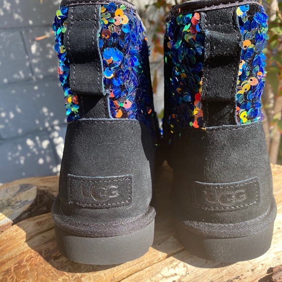 UGG Classic Mini Stellar Sequined Ankle Boots - Picture 3 of 6